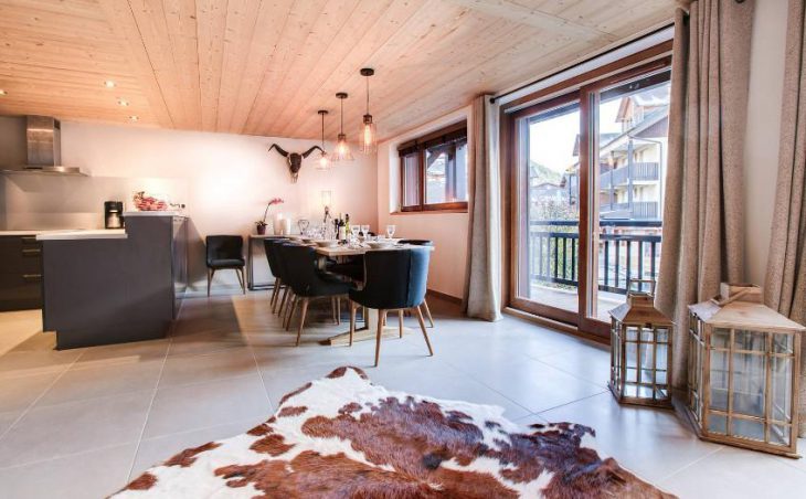 Chalet Hibou, Morzine, Balcony